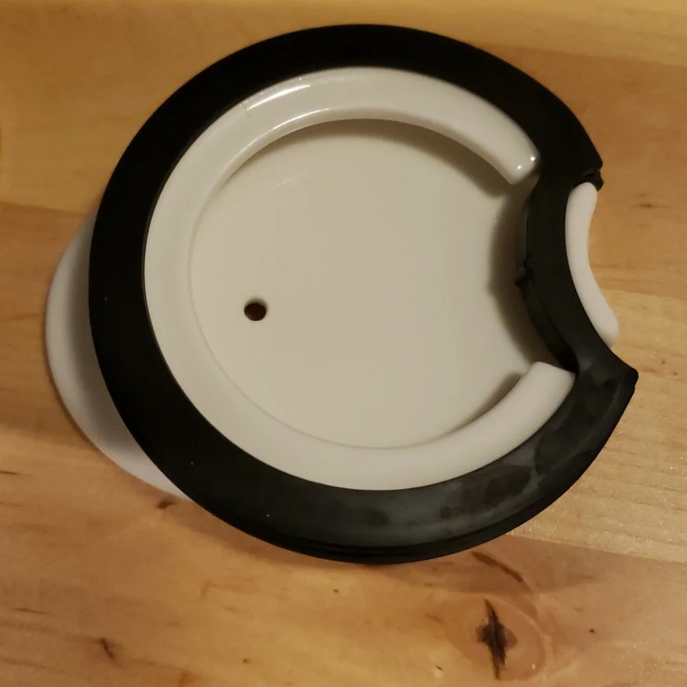 2016 Starbucks Black/White 12fl oz w/lid‎